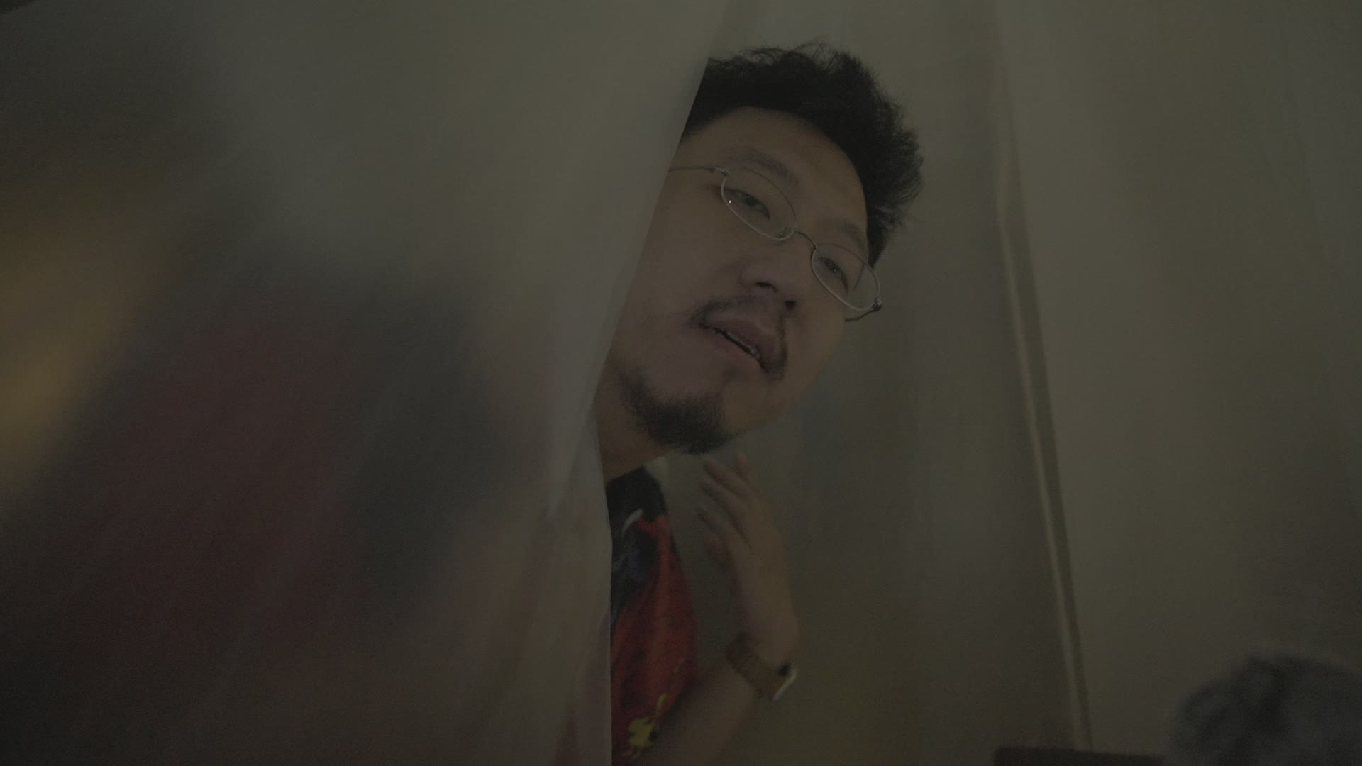 Ricky提出受邀而来的理由附近。